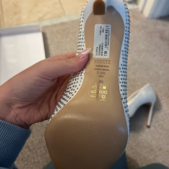 Schutz Lou Crystal pump in Satin Glam/White Bide Bridal Bachelorette - Picture 8 of 9